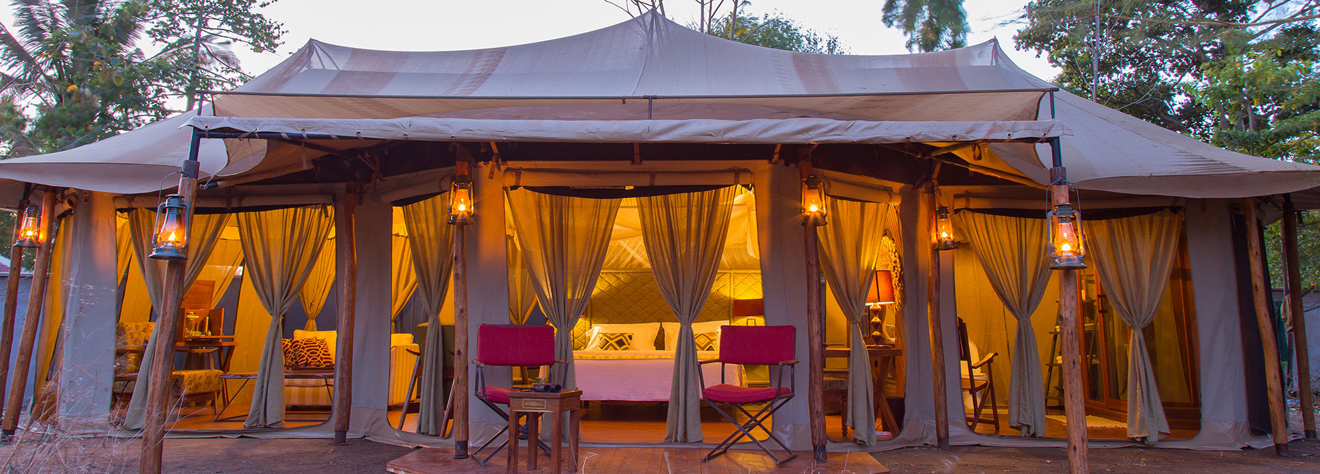 Rooms at Ehlane Plains Camp are spacious and provide clear views of the surrounding bush