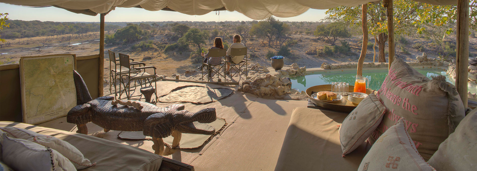 Pool and plains views at Meno a Kwena