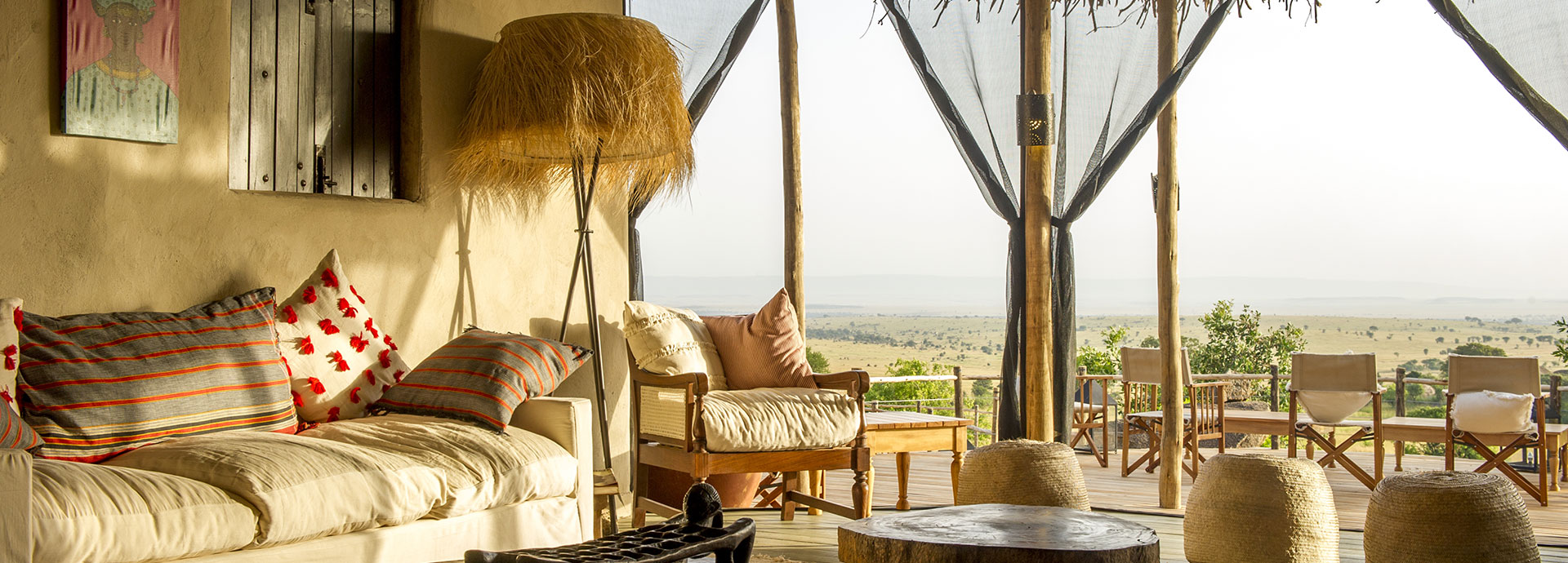 Gather in the lounge room with your family or group and enjoy views of the Serengeti plains