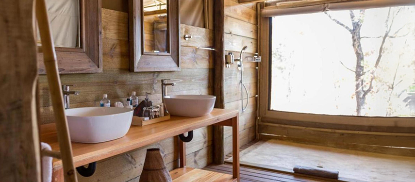 Mankwe Tented safari Retreat bathroom