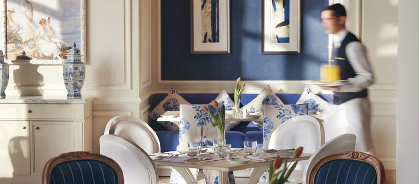 Blue and white elegance matching the seascapes at Four Seasons San Stefano Alexandria