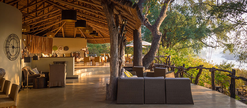 Look out over the Shire River in Majete Wildlife reserve at Mkulumadzi