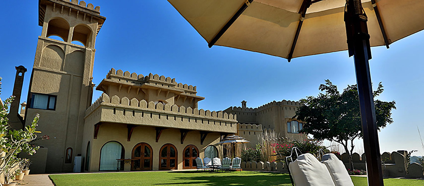 Enjoy a setting amidst the stillness of the desert at Rohet Mihir Garh