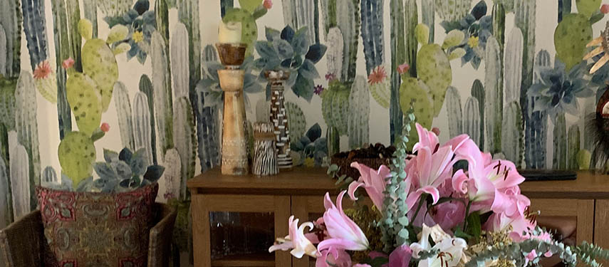 Patio del Mundo is an oasis of tranquility, located in the neighborhood of El Poblado, close to trendy bars, restaurants, museums and parks..