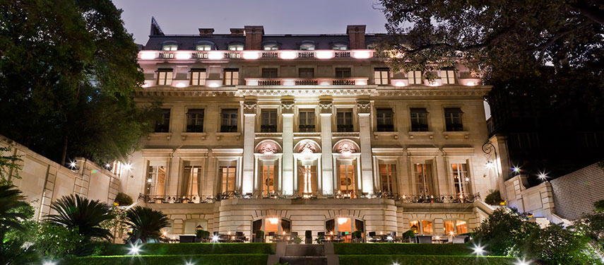 Park Hyatt Palacio Duhau offers exquisite architecture, spacious rooms and suites, an impressive private art collection, spa and incredible gardens.