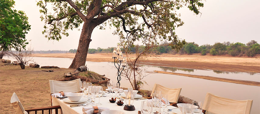 Breakfast overlooking the Luangwa at Mchenja
