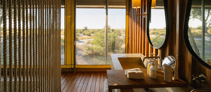En suite bathroom at Mokete luxury safari camp in Botswana