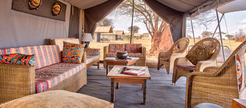 Sit in the lounge and freshen up after a game drive at Tarangire Ndovu